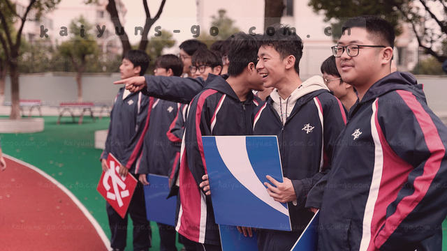 秒级兼容，自动适配